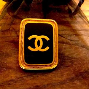 Chanel ONE Clip Earring